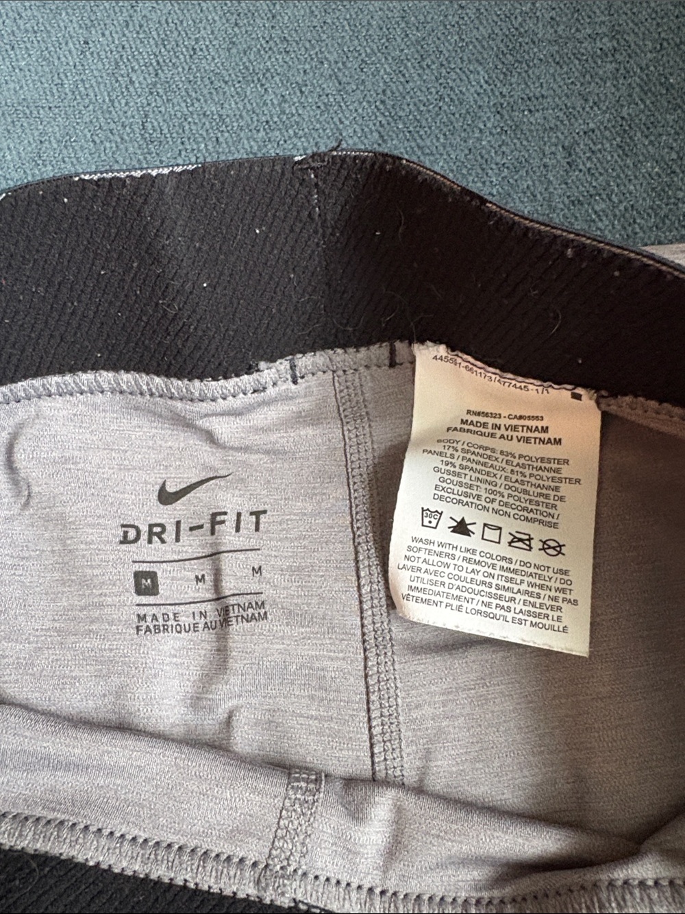 Nike Pro Grey Heather High-Rise Cropped Leggings - Picture 3 of 3